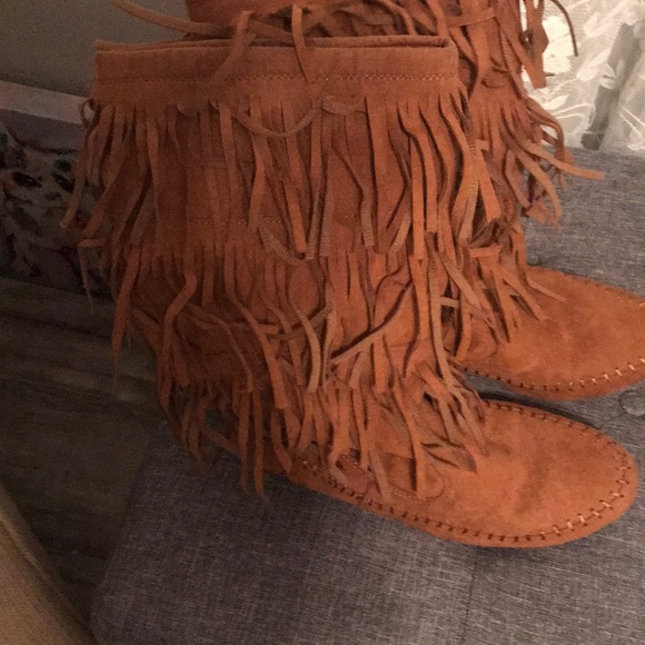 Boots - Picture 2 of 2